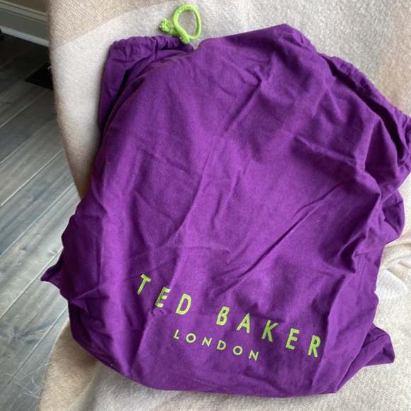 Ted Baker Briefcase Beauty - Picture 6 of 14